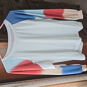 Multicolor/ ombre sleeved raglan shirt